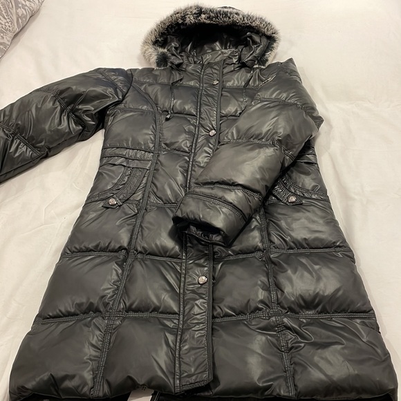 Woman’s winter down coat - Picture 5 of 7